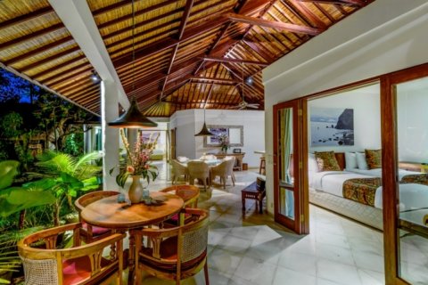 3 bedrooms Villa in Seminyak, Badung, Indonesia No. 1335 9