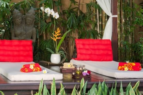 4 bedrooms Villa in Seminyak, Badung, Indonesia No. 1330 4