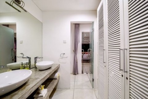 Вилла с 3 спальнями в Seminyak, Бадунг, Индонезия № 1303 12