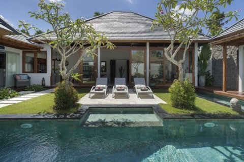 Вилла с 3 спальнями в Seminyak, Бадунг, Индонезия № 1302
