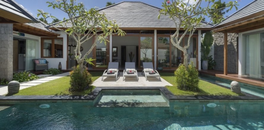 Вилла с 3 спальнями в Seminyak, Бадунг, Индонезия № 1302