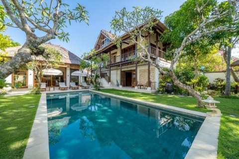 3 bedrooms Villa in Jimbaran, Badung, Indonesia No. 1306