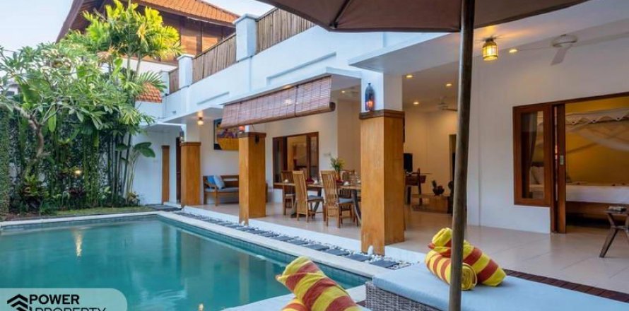 2 bedrooms Villa in Seminyak, Badung, Indonesia No. 9035