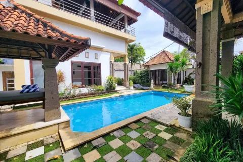 7 bedrooms Villa in Kuta, Badung, Indonesia No. 10532 1