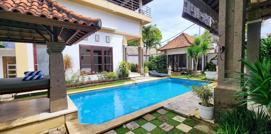 7 bedrooms Villa in Kuta, Badung, Indonesia No. 10532