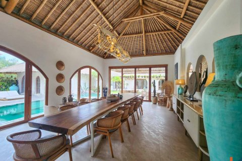 6 bedrooms Villa in Ubud, Gianyar, Indonesia No. 10580 10
