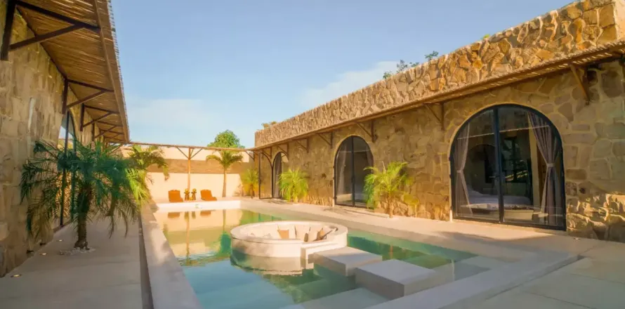 3 bedrooms Villa in Jimbaran, Badung, Indonesia No. 10230