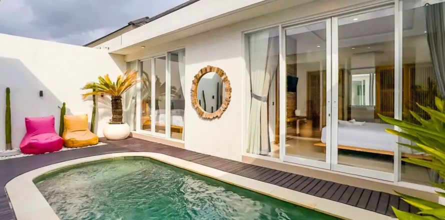 2 bedrooms Villa in Seminyak, Badung, Indonesia No. 10194