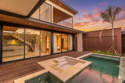 3 bedrooms Villa in Kerobokan, Badung, Indonesia No. 10227