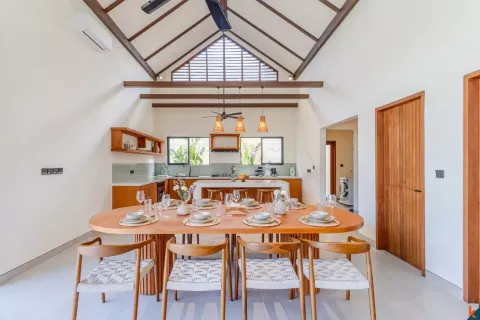 4 bedrooms Villa in Tibubeneng, Badung, Indonesia No. 10192 22