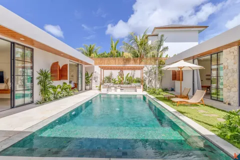 4 bedrooms Villa in Tibubeneng, Badung, Indonesia No. 10192 8