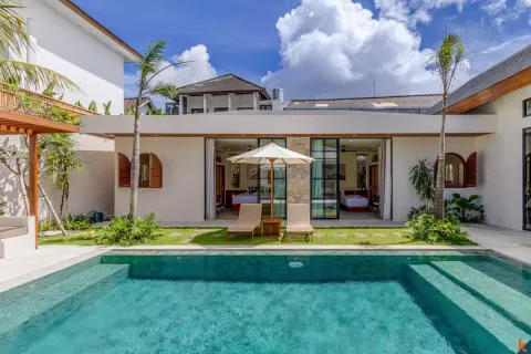 4 bedrooms Villa in Tibubeneng, Badung, Indonesia No. 10192 12