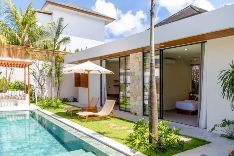 4 bedrooms Villa in Tibubeneng, Badung, Indonesia No. 10192 14