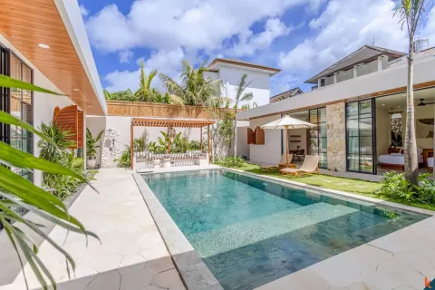 4 bedrooms Villa in Tibubeneng, Badung, Indonesia No. 10192 9