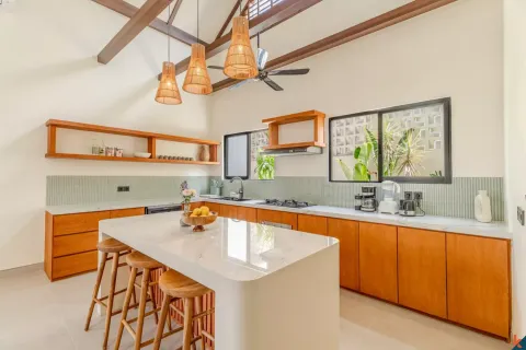 4 bedrooms Villa in Tibubeneng, Badung, Indonesia No. 10192 25