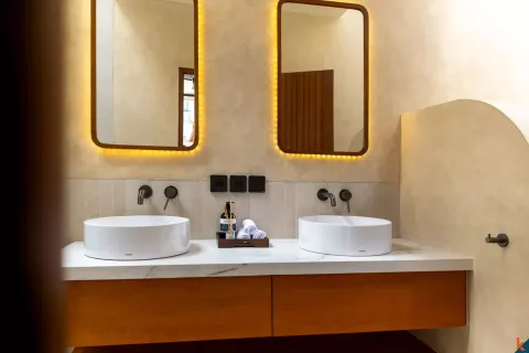 4 bedrooms Villa in Tibubeneng, Badung, Indonesia No. 10192 29