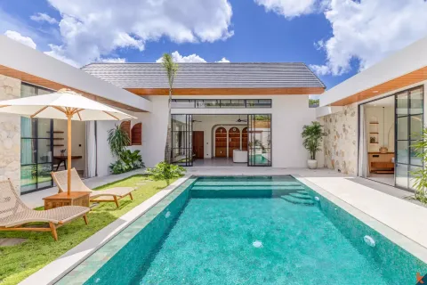 4 bedrooms Villa in Tibubeneng, Badung, Indonesia No. 10192 11