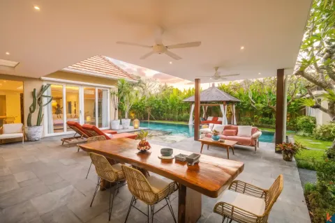 4 bedrooms Villa in South Denpasar, Denpasar, Indonesia No. 13239