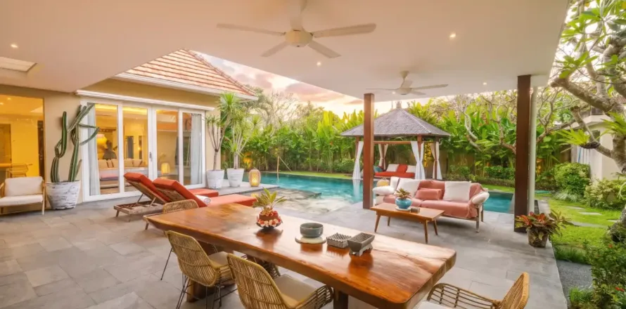 4 bedrooms Villa in South Denpasar, Denpasar, Indonesia No. 13239