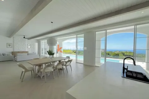 4 bedrooms Villa in Ungasan, Badung, Indonesia No. 13233 3