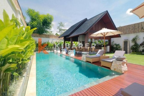 4 bedrooms Villa in Ungasan, Badung, Indonesia No. 12558 4