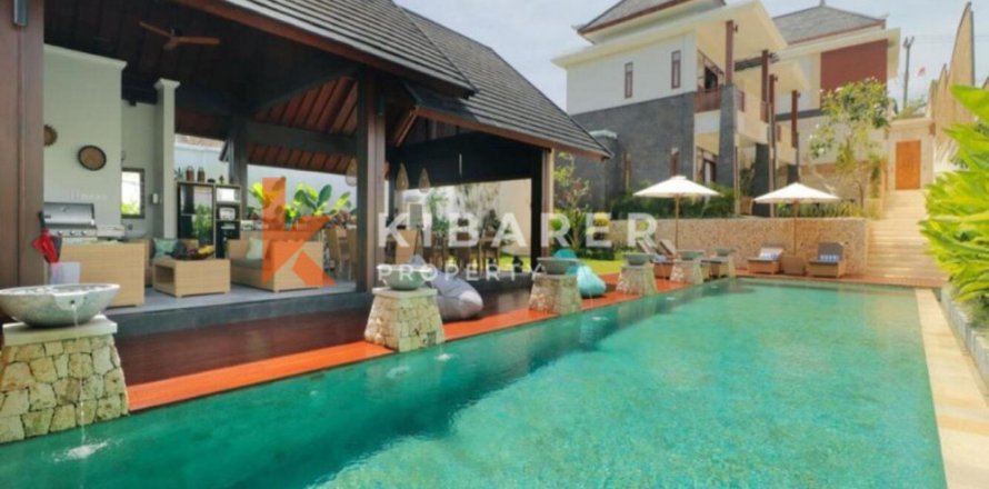 4 bedrooms Villa in Ungasan, Badung, Indonesia No. 12558