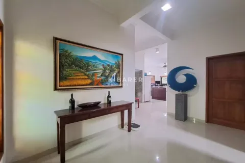 Вилла с 3 спальнями в Nusa Dua, Бадунг, Индонезия № 12557 11