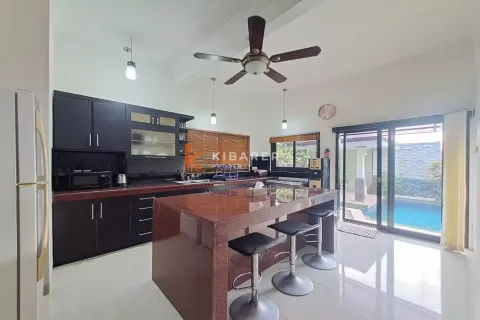 Вилла с 3 спальнями в Nusa Dua, Бадунг, Индонезия № 12557 5