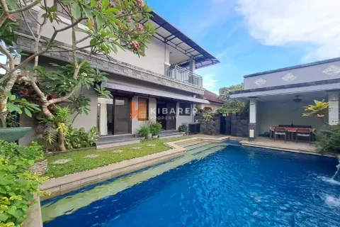 3 bedrooms Villa in Nusa Dua, Badung, Indonesia No. 12557