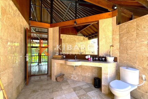 3 bedrooms Villa in Tibubeneng, Badung, Indonesia No. 13034 10