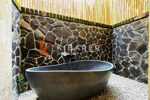 3 bedrooms Villa in Tibubeneng, Badung, Indonesia No. 13034 4