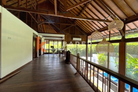 3 bedrooms Villa in Tibubeneng, Badung, Indonesia No. 13034 12
