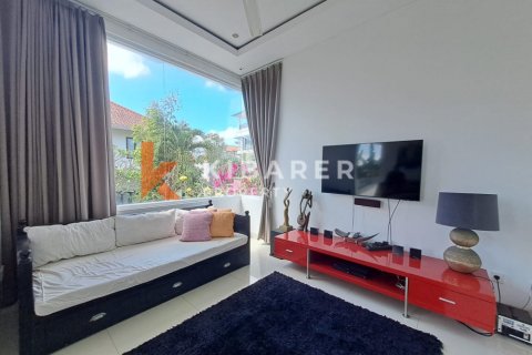 4 bedrooms Villa in Ungasan, Badung, Indonesia No. 13043 12