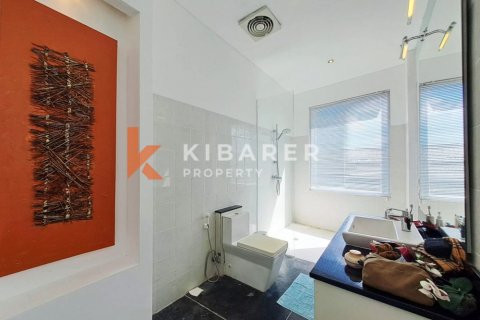 4 bedrooms Villa in Ungasan, Badung, Indonesia No. 13043 21