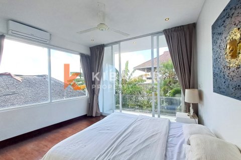 4 bedrooms Villa in Ungasan, Badung, Indonesia No. 13043 19