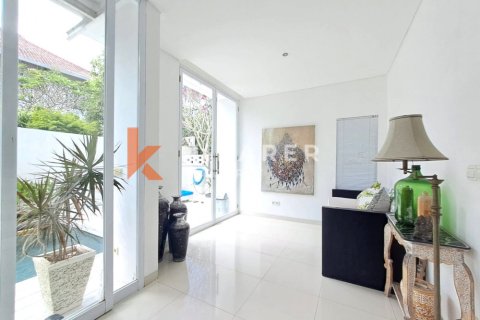 4 bedrooms Villa in Ungasan, Badung, Indonesia No. 13043 5