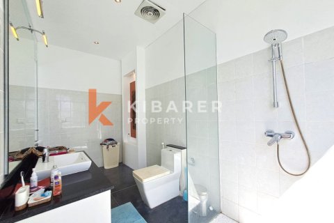 4 bedrooms Villa in Ungasan, Badung, Indonesia No. 13043 22