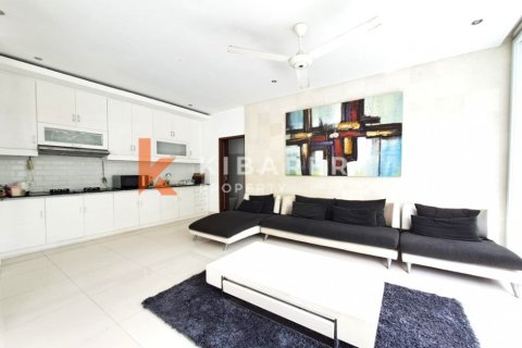 4 bedrooms Villa in Ungasan, Badung, Indonesia No. 13043 3