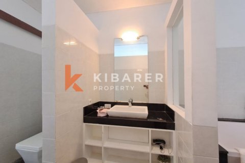 4 bedrooms Villa in Ungasan, Badung, Indonesia No. 13043 10