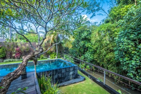 3 bedrooms Villa in Canggu, Badung, Indonesia No. 1482 4
