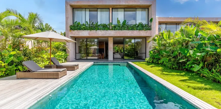 4 bedrooms Villa in Tumbak Bayuh, Mengwi, Badung, Indonesia No. 10962