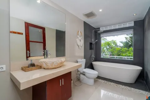 3 bedrooms Villa in Badung, Indonesia No. 10965 6