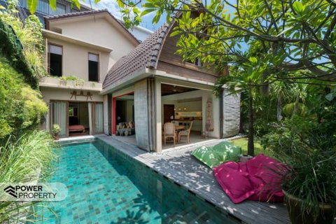 2 bedrooms Villa in Seminyak, Badung, Indonesia No. 9025