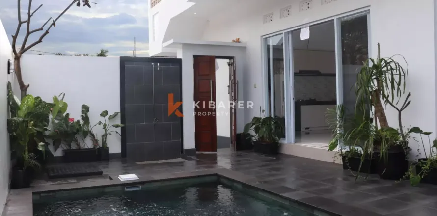 2 bedrooms Villa in Kuta, Badung, Indonesia No. 12767