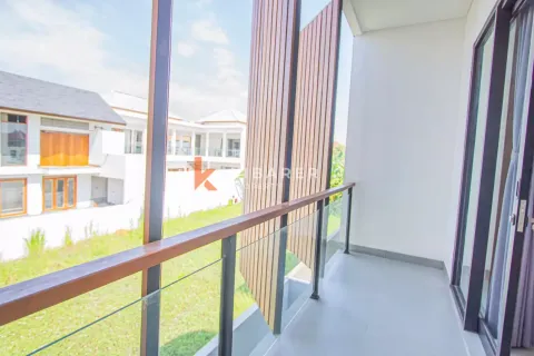 2 bedrooms Villa in Seminyak, Badung, Indonesia No. 12886 10