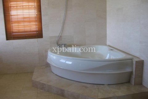 Вилла с 4 спальнями в Южная Кута, Бадунг, Индонезия № 7961 23