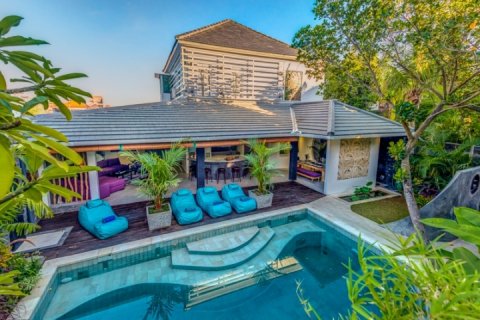 4 bedrooms Villa in Seminyak, Badung, Indonesia No. 976 20