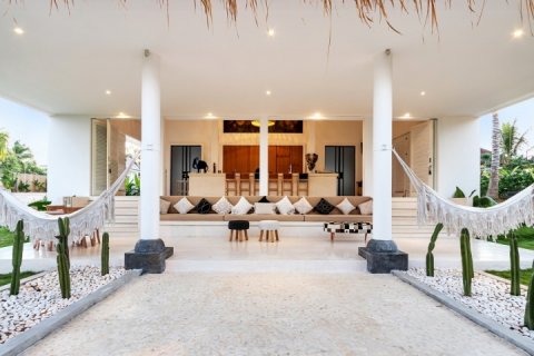 Вилла с 5 спальнями в Canggu, Бадунг, Индонезия № 977 11