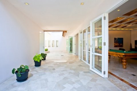 6 bedrooms Villa in Gianyar, Indonesia No. 727 16
