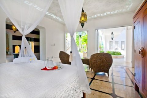 6 bedrooms Villa in Gianyar, Indonesia No. 727 27